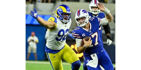 Josh Allen está a la altura de sus ganancias de entrenamiento durante el verano